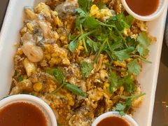 -东海岸人工湖美食村