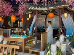 大堂-荷塘秋月·本帮江浙菜(国权路店)