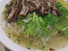 牛腩粿条汤-抖牛白塔牛肉粿条汤(水围店)