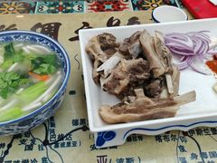 -壹阁胡羊焖饼(特色小吃街店)