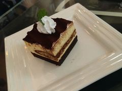-古董花园(思南路42弄小区店)