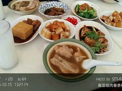 -黄亚细肉骨茶(仰光路店)