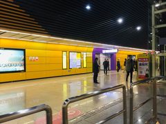 -红土地(地铁站)