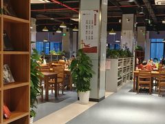 -上海市虹口区图书馆(曲阳分馆)