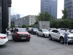 -杭州中升之星奔驰4S店(滨江店)