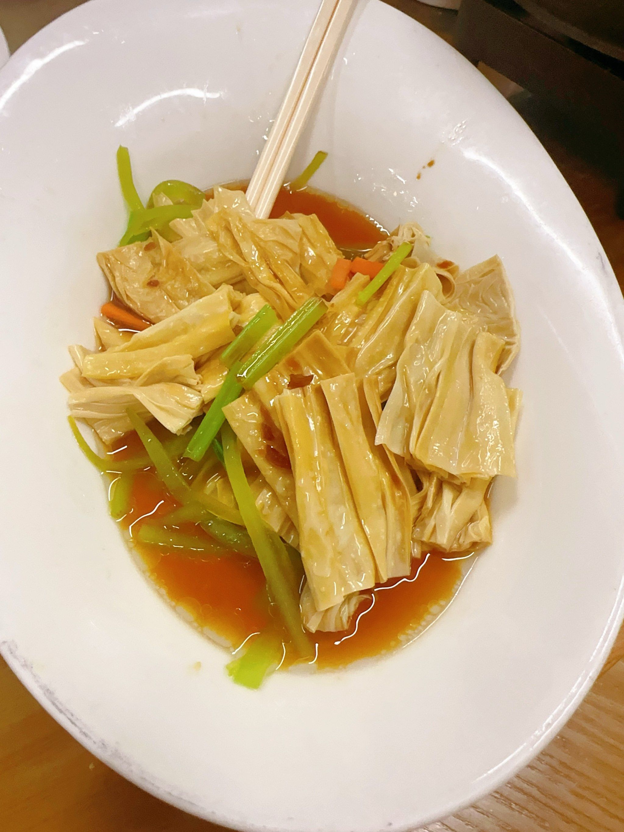 家常豆腐条,简单又好吃.烧鹅很美味😋