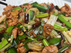 -蔼若春.传承三十年云南菜(金碧公园店)
