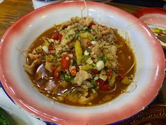 红烧牛蛙-老三样·美食研究中心(世贸路店)