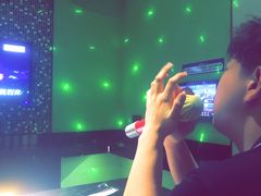 包房-糖潮量贩KTV(高新万达广场店)