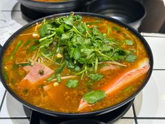 -肥汁米蘭香港米线(长宁来福士店)