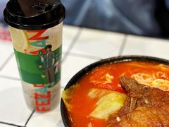 -肥汁米蘭香港米线(长宁来福士店)