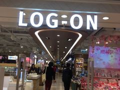 -LOG-ON(海港城店)