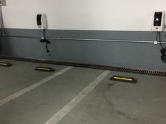 -绿地缤纷城-停车场