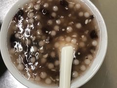 -芳婆糕团店(王府大街店)
