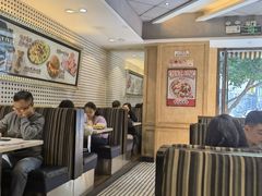 大堂-潮庭港式茶餐厅·熊仔奶茶(同济广场店)