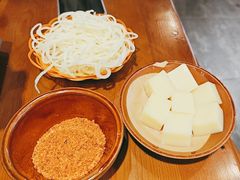 -黔有有贵州酸汤夺夺粉火锅(五味十字店)