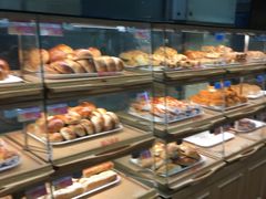 面包甜点陈列柜-新侨三宝乐面包店(崇文门店)