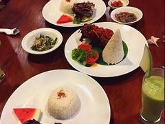 -脏鸭餐厅(乌布总店)