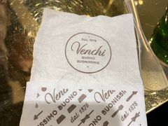 -VENCHI 闻绮(北京国贸商城店)