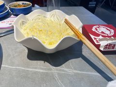 -生活如沸·顺德水牛奶火锅(人民广场店)