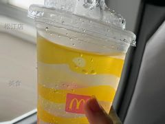 美汁源椰子水饮-麦当劳(松江店)