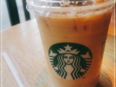 -星巴克(杭州桐庐利时广场店)
