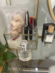 -F.N冻龄皮肤管理中心