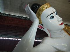 -ခြောက်ထပ်ကြီးရွှေသာလျောင်းဘုရားကြီး