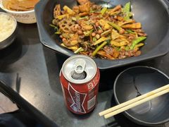 -愉肴麻辣香锅(中北镇店)