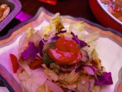 三文鱼牛油果蔬菜沙拉-花间令音乐餐厅(奉天巷店)