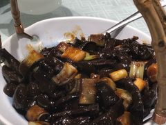 葱炒红蘑-南山鲜虾面·活鲜小馆·海味大连菜(南山总店)