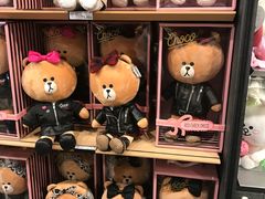 -LINE FRIENDS Garosu-gil Flagship Store