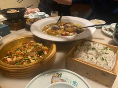 -佬麻雀·剁椒鱼头(京基KK One店)