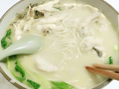 -明呈黄鱼面馆(斜土路店)