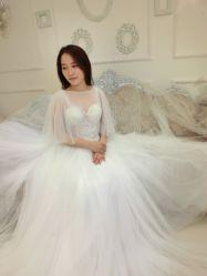 -艾米丽婚纱礼服