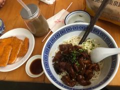 -沪西老弄堂面馆(定西路店)