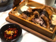 掌柜老汤手撕烧鸡-掌柜的店·河南菜(新天地店)