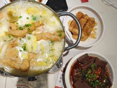 -渝是乎川渝小炒(新世界百货望京店)