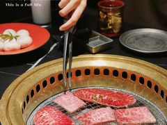 -山川小町·极番烧肉(新地假日广场店)