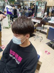 -阿兵荣辉美容理发有限公司