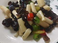 藕带炒木耳-臭鳜鱼人家·老字号徽菜