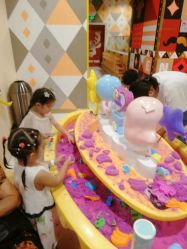 -哈尼鹿儿童乐园(长沙梅溪湖步步高店)
