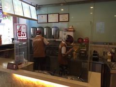 -沪上阿姨鲜果茶(华新大街店)