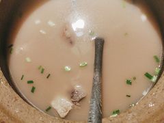 -小凤庭·地道湖北菜武昌鱼·藕汤(38年黄鹤楼店)