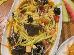 -万里闯关东铁锅炖菜馆(高新旗舰店)