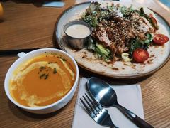 南瓜汤-HELLO 27 意面·沙拉·帕尼尼