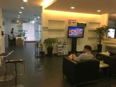 -弘仁宝佳比亚迪4S店(宝山旗舰店)