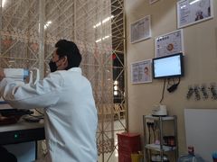 -医视康眼镜超市(新天地店)