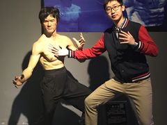 -金石蜡像馆