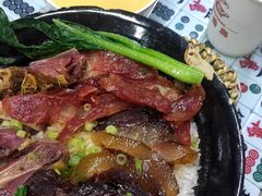 腊味三宝煲仔饭-莅香岛港式餐厅(滨江道店)